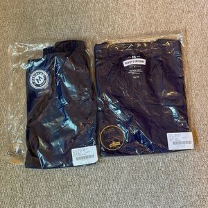 Meridy’s nursing student navy blue scrubs